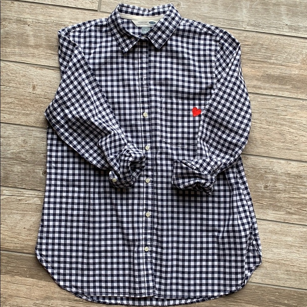 Old Navy gingham button down heart embroidery